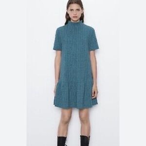 Zara textured flare mock neck ruffle short sleeve dress green medium